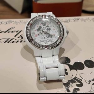 Disney Mickey and Minnie mouse white watch